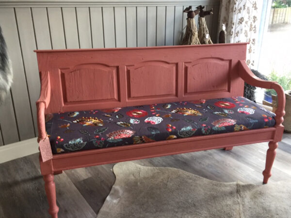 Coral Bench